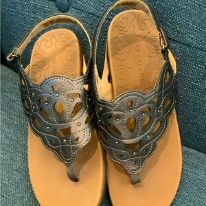 NWOT Rockport sandals